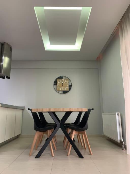 Varkiza Lux Apartment エクステリア 写真